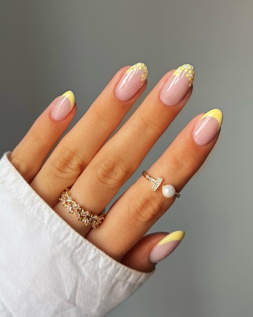 May nails, may nails ideas, may nails 2023, may nails colors, may nails ideas short, may nails ideas acrylic, may nails acrylic, may nails ideas simple, may nail designs, may nail art, yellow nails